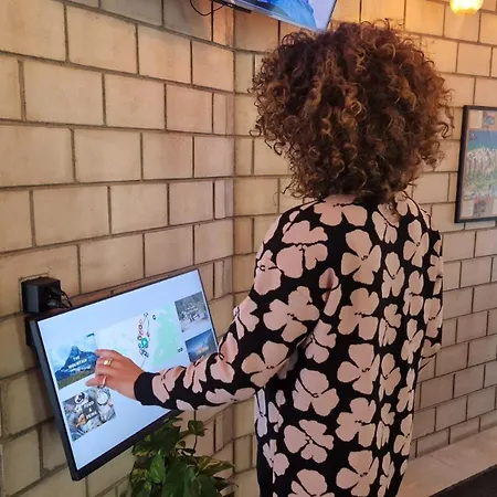 Peaky Riders Self Check-in Hotel
