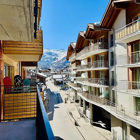 Hotel Peaky Riders Self Check-in Zermatt