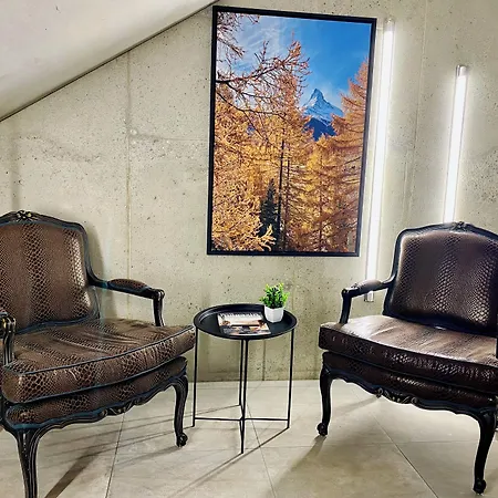 Peaky Riders Self Check-in Otel 2*