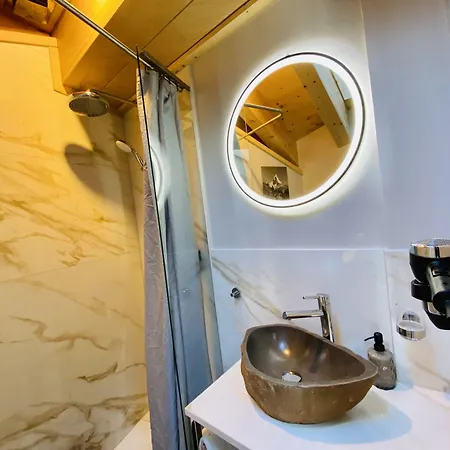 Peaky Riders Self Check-in Otel