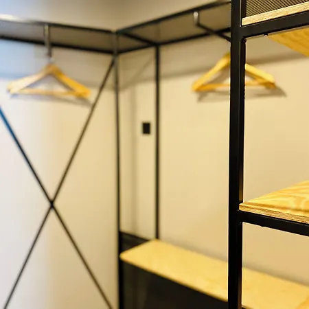 Peaky Riders Self Check-in Hotel