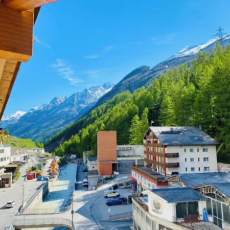 Hotel Peaky Riders Self Check-in Zermatt
