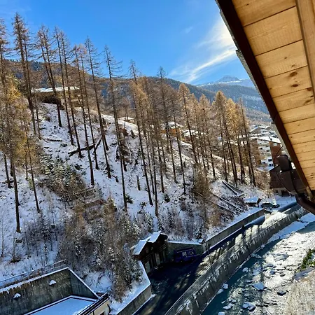 Otel Peaky Riders Self Check-in