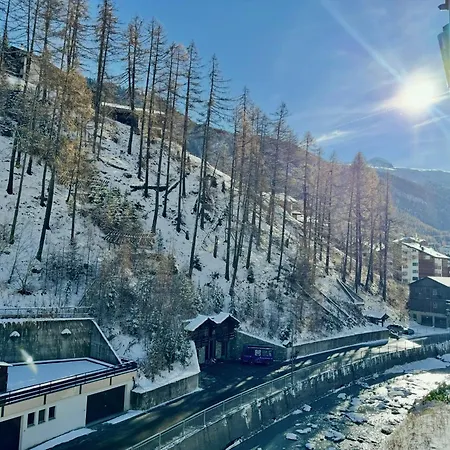 Hotel Peaky Riders Self Check-in Zermatt