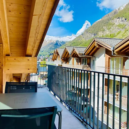 Peaky Riders Self Check-in Hotel Zermatt