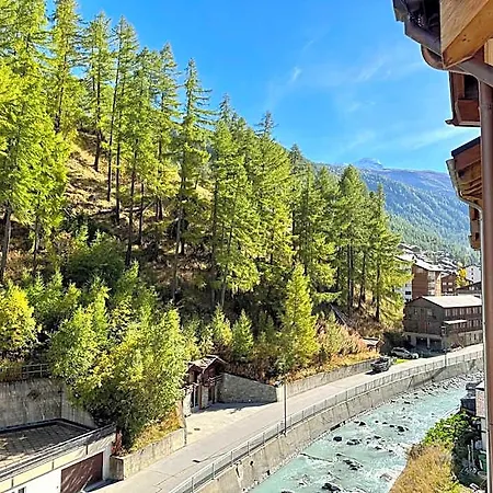 Hotel Peaky Riders Self Check-in Zermatt