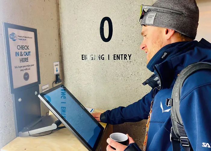 Peaky Riders Self Check-in Hotel 2*