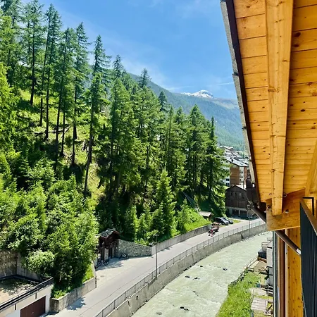 Peaky Riders Self Check-in Hotel Zermatt