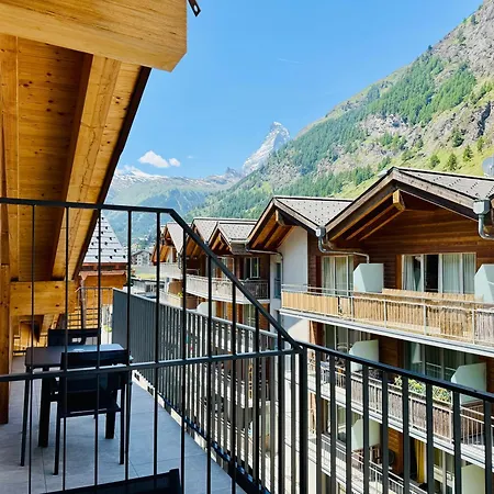 Peaky Riders Self Check-in Hotel Zermatt