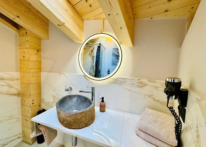 Peaky Riders Self Check-in 2*