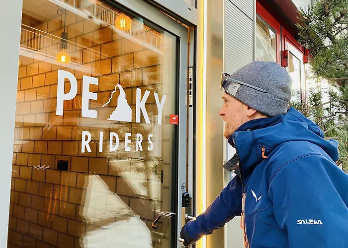 מלון Peaky Riders Self Check-in 2*