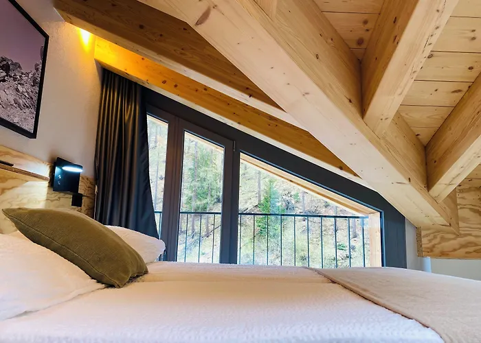 מלון Peaky Riders Self Check-in