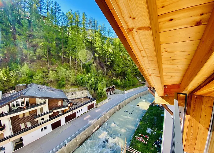 Peaky Riders Self Check-in צרמט